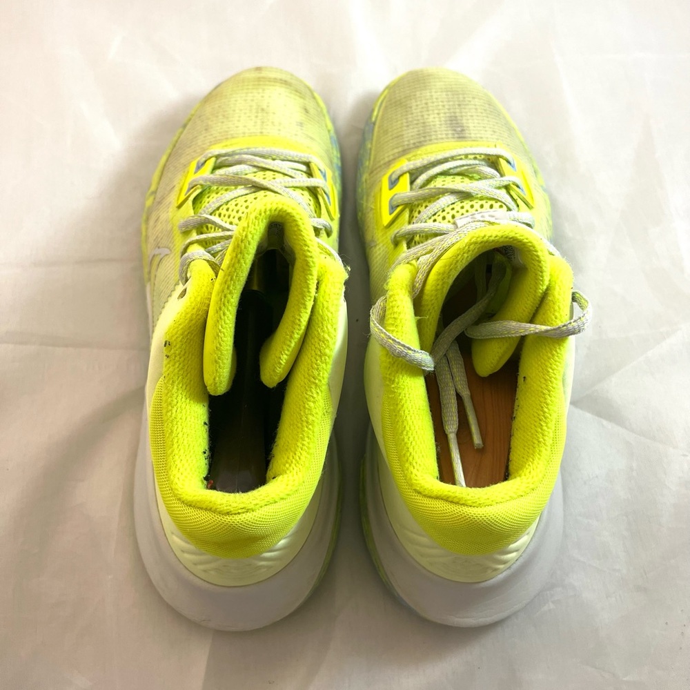 Nike Kyrie 4 Flytrap Mid Barely Volt Green Dayglow Classic Bold sneakers sz 8,5 - Picture 4 of 9